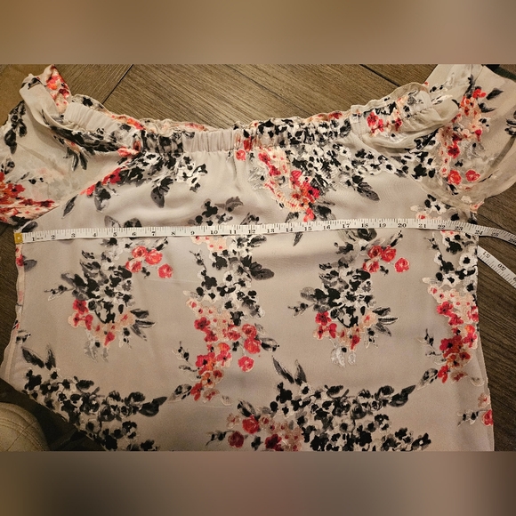 White House Black Market Pink Relaxed Smocked Blouse - Picture 10 of 12